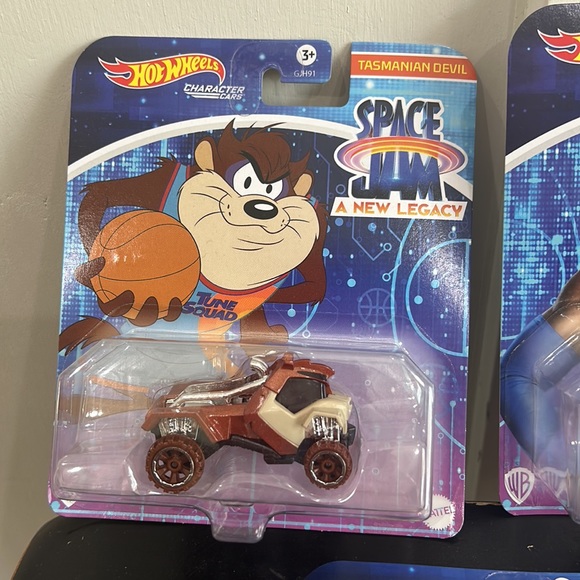 Hot Wheels - Space Jams A New Legacy (5) Car Lot - Lebron James and more - Picture 3 of 8